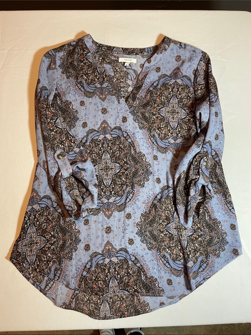 Maurices Light Blue Paisley V-Neck Roll-Sleeve Blouse